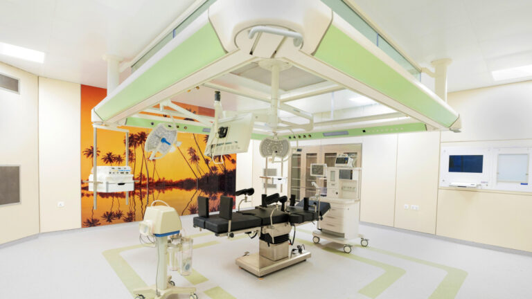 OKI Cielo Teatro — Ceiling-Mounted Medical Supply Unit
